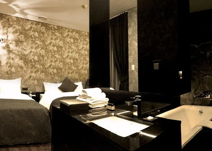 Sr Sadang Hotel 3*
