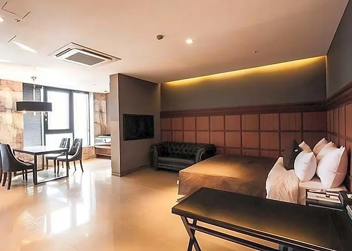 Sr Sadang Hotel 3*
